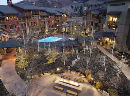 slcse-hi-res-courtyard-aerial