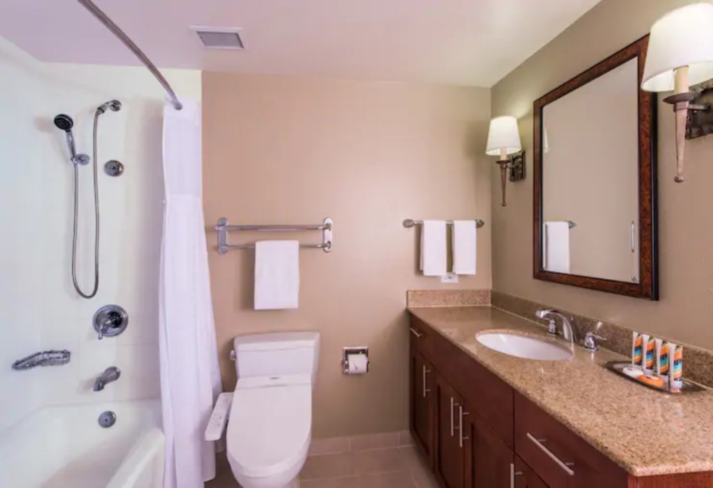 Lagoon Tower by Hilton Grand Vacations_15.jpg