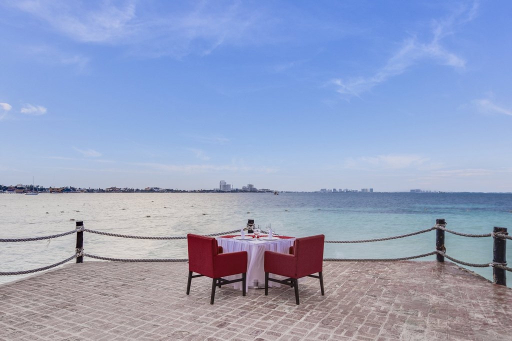 Fiesta Americana Villas Cancun_27_muelle.jpg