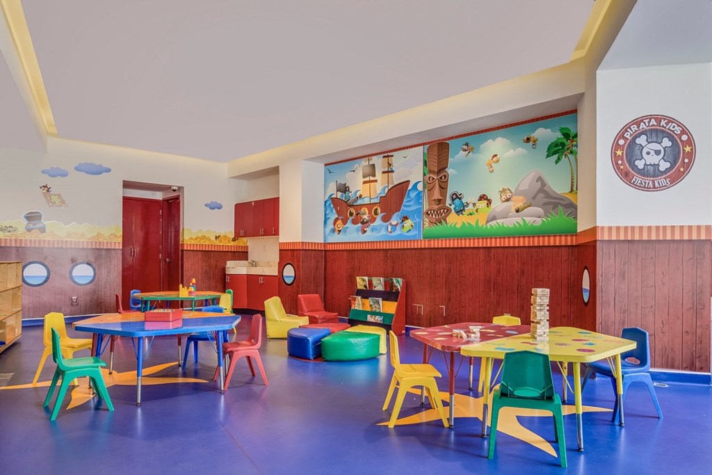 Fiesta Americana Villas Cancun_36_fiesta-kids-club.jpg