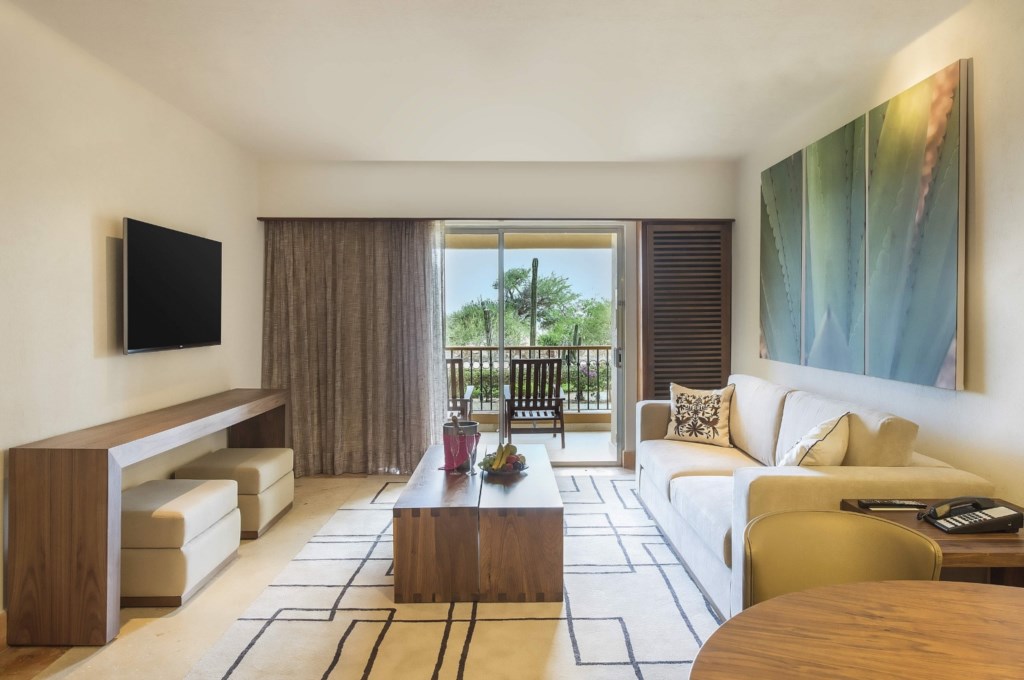 Fiesta Americana Villas Los Cabos All Inclusive Golf and Spa Resort_7.jpg
