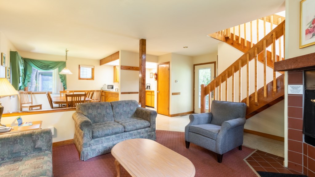 02_Wyndham Resorts _16living area-043.jpg