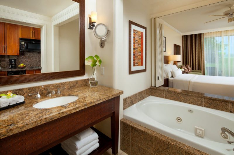 svo5648gb-152416-Studio-Premium-Villa-or-a-Two-bedroom-Lockoff-Villa-Bathroom-800x532.jpg