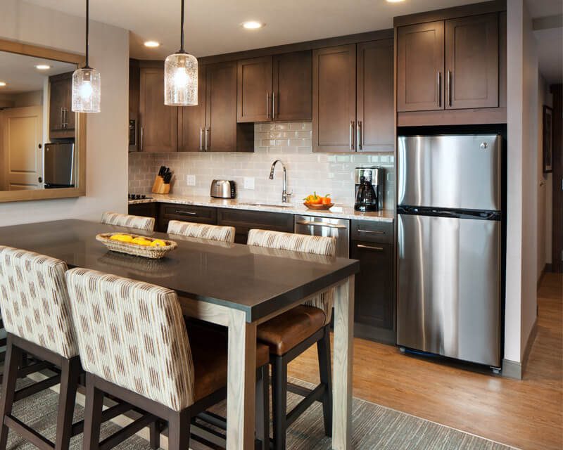 villas-ssr-dining-kitchen-svo5657kd-188117-800x640-800x640