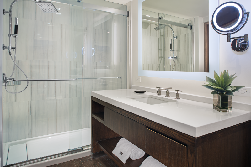 svo1187gb.181098-wsj-bathroom-800x533.png
