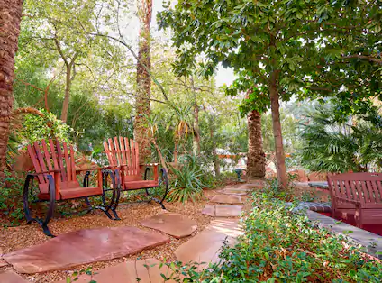 lasfl-hi-res-walkway