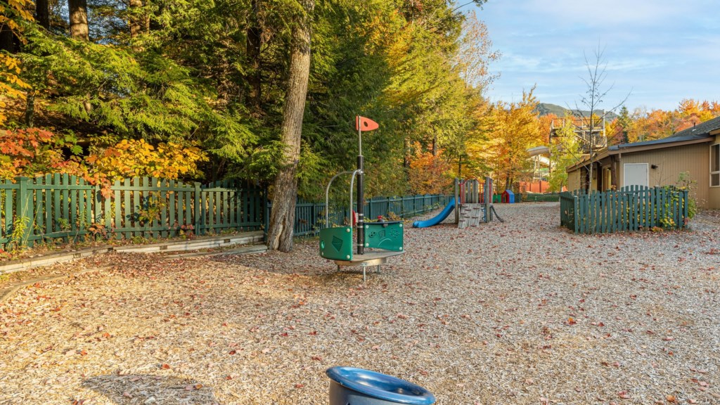 ClubWyndhamSmugglersNotchVermont_playground_1