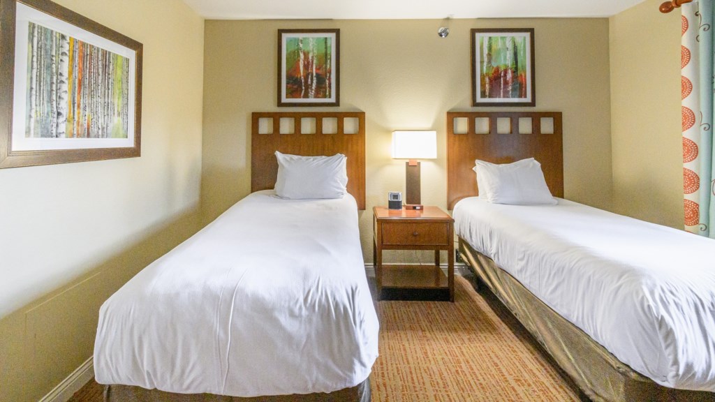 11_ClubWyndhamTamarack-2Bedroom-003