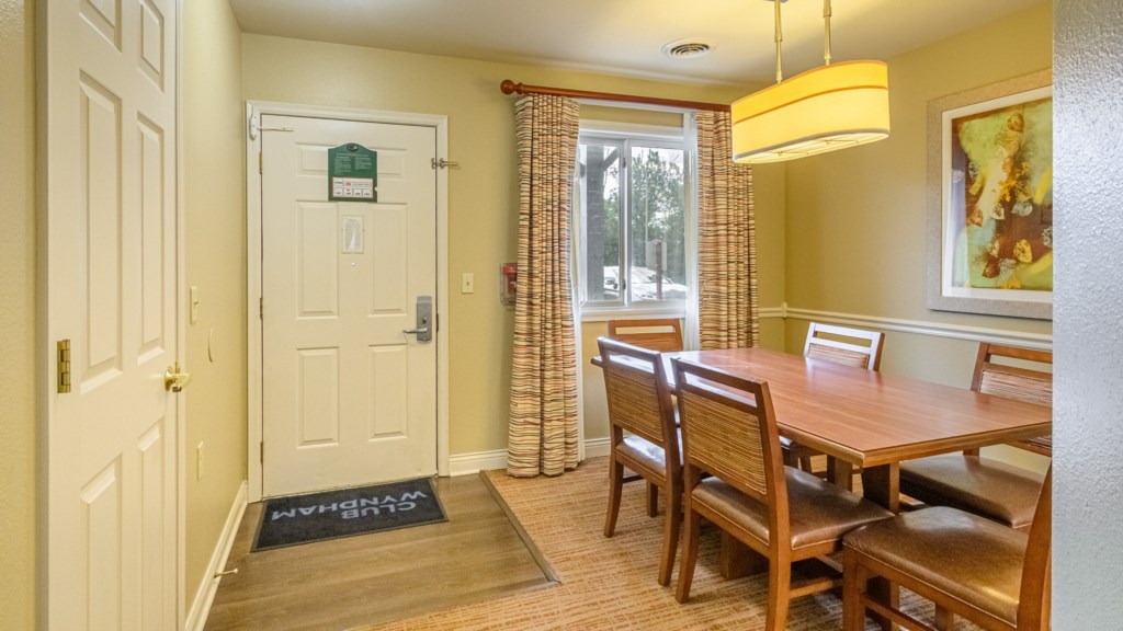12_ClubWyndhamTamarack-2Bedroom-026