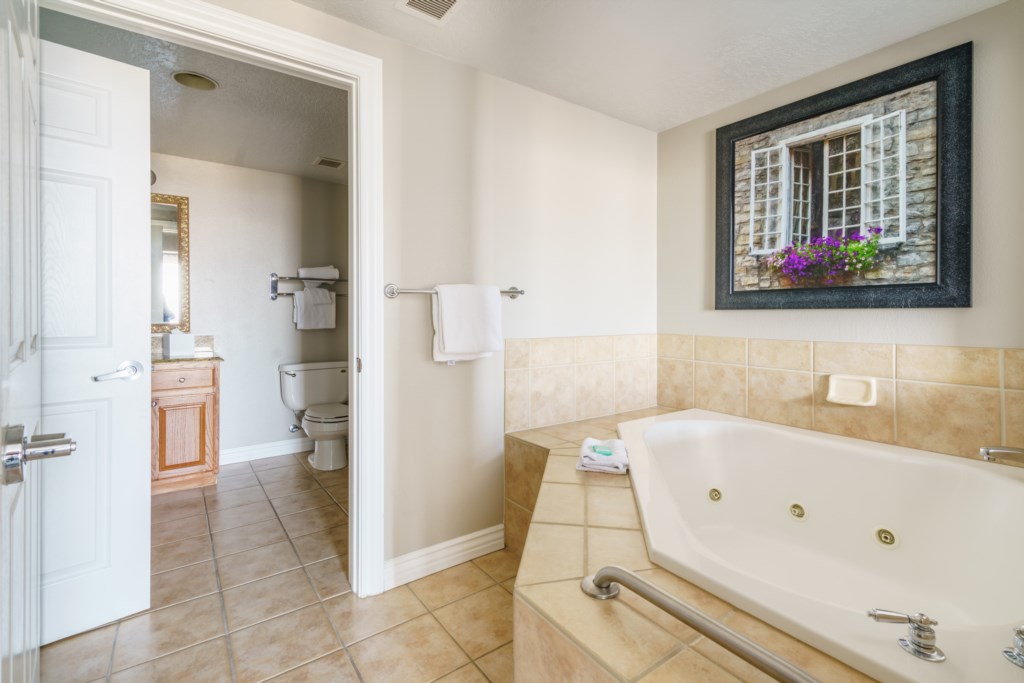 12granddesert2bedroom-bathroom(1)