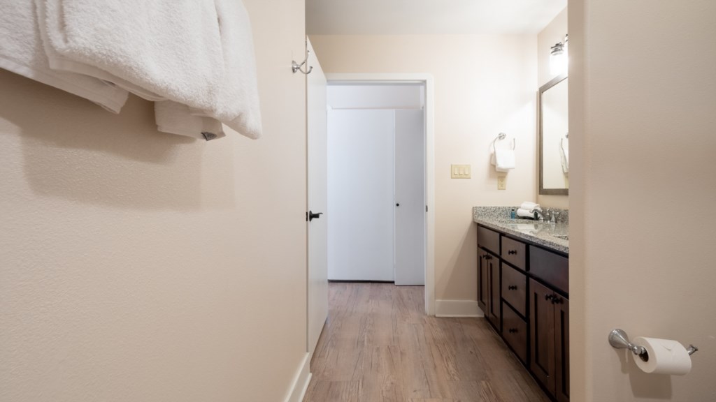 24 ClubWynham_2bedroom- 025.jpg