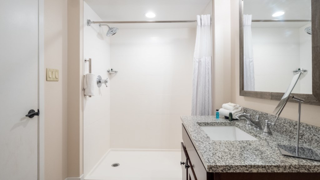 40 ClubWynham_2bedroom- 041.jpg