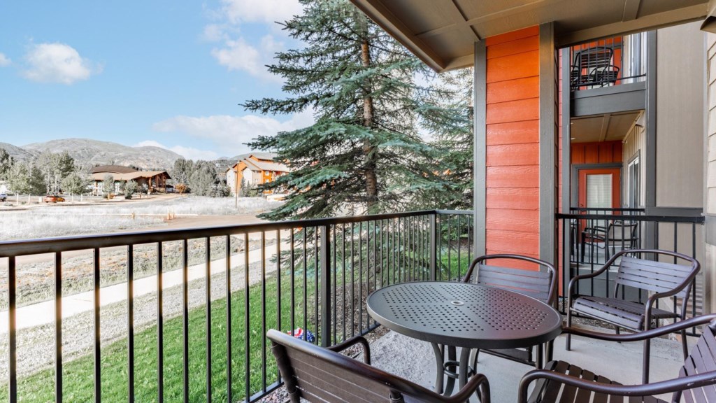 Wyndham_Balconyview-004