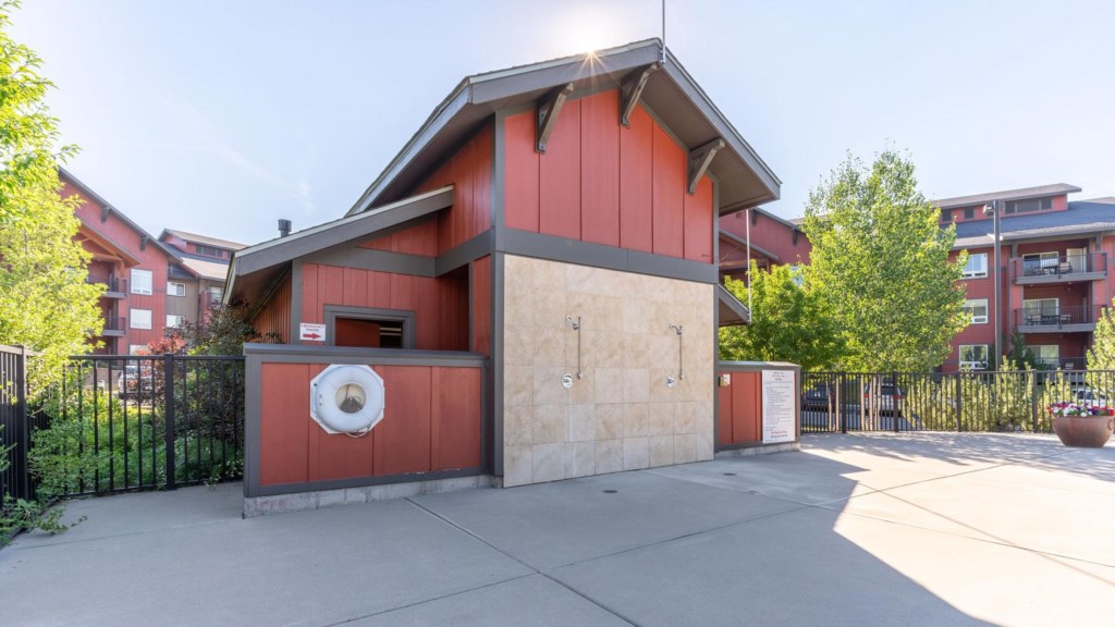Wyndham_ExteriorofBuildings-020