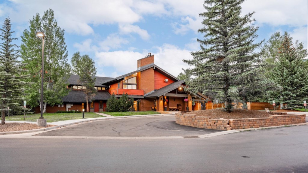 Wyndham_Exteriorofbuildings-007