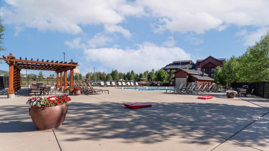 Wyndham_Pools-010