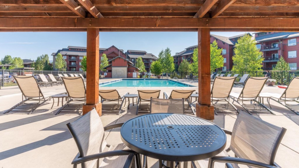 Wyndham_Pools-011