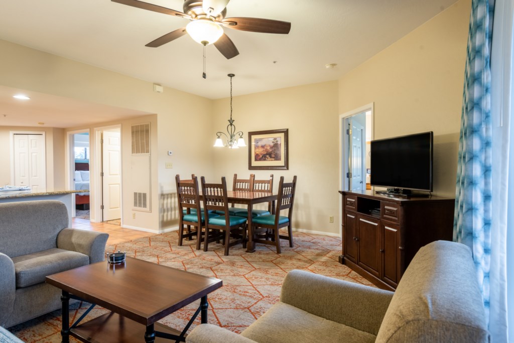 11 Club Wyndham Sedona 2 bedroom - living area (7).jpg