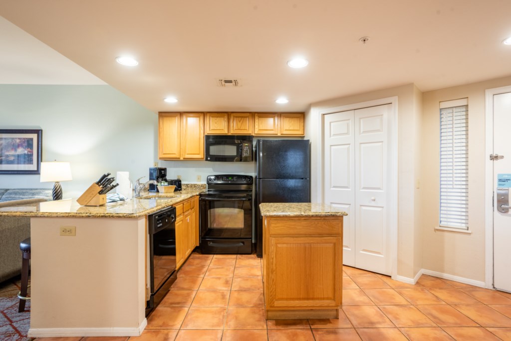 15 Club Wyndham Sedona 2 bedroom - kitchen (2).jpg