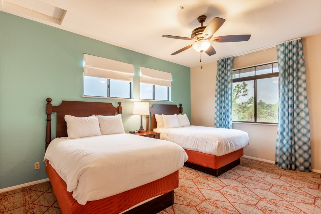 27 Club Wyndham Sedona 2 bedroom - bedroom.jpg