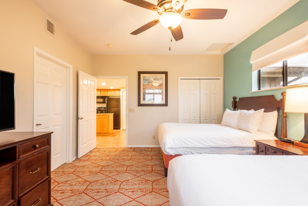 30 Club Wyndham Sedona 2 bedroom - bedroom (3).jpg