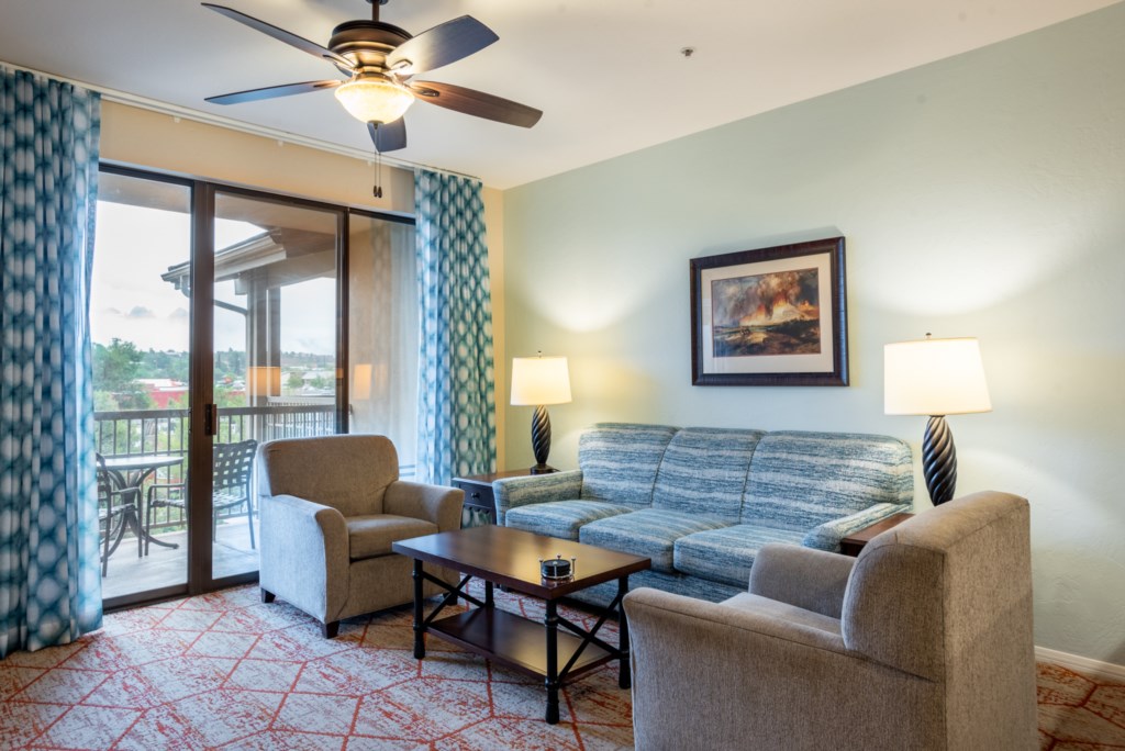 6 Club Wyndham Sedona 2 bedroom - living area (5).jpg