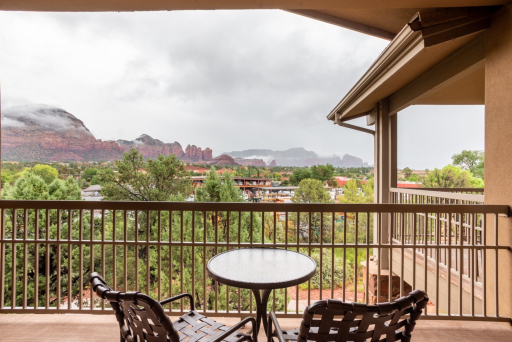 9 Club Wyndham Sedona 2 bedroom - balcony (7).jpg