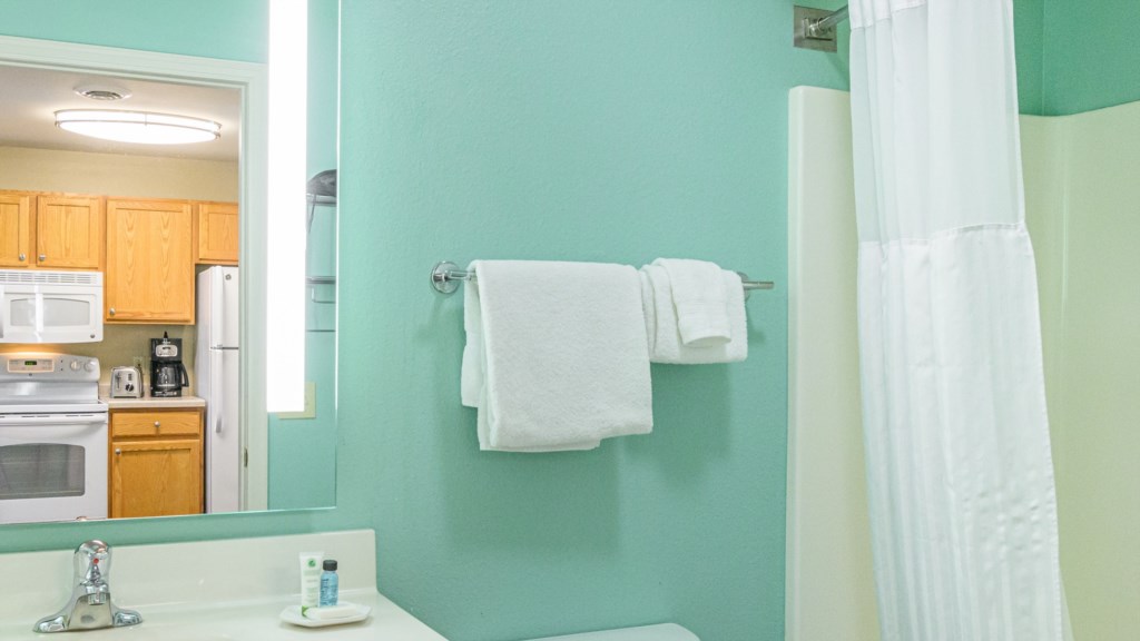 10_ClubWyndhamTamarack-2Bedroom-020