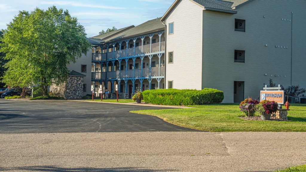 zclubwyndhamtamarack-028