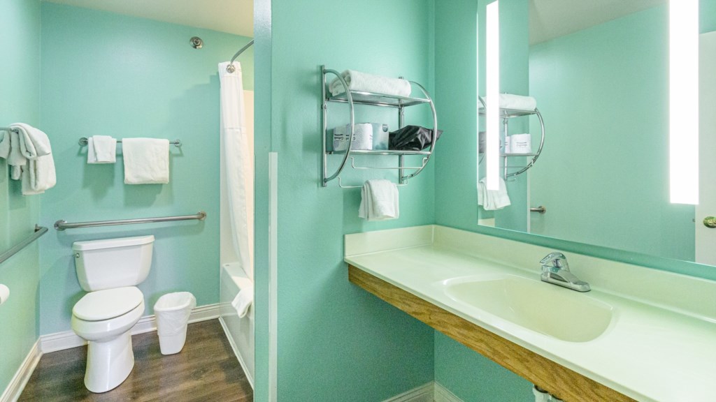 10_ClubWyndhamTamarack-2Bedroom-022