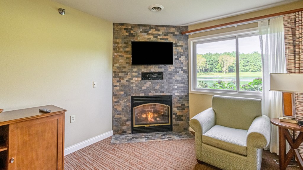 7_ClubWyndhamTamarack-2Bedroom-011