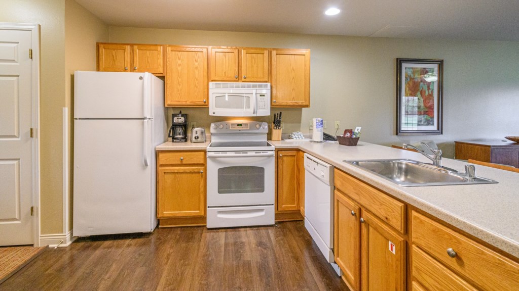 8_ClubWyndhamTamarack-2Bedroom-006