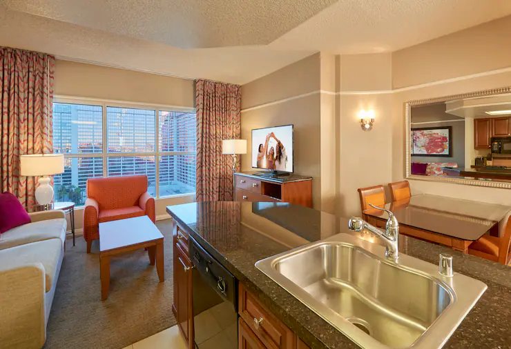 lasfl-hi-res-suite-living-dining