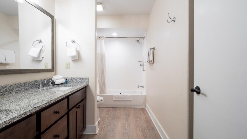 21ClubWynham_2bedroom-022