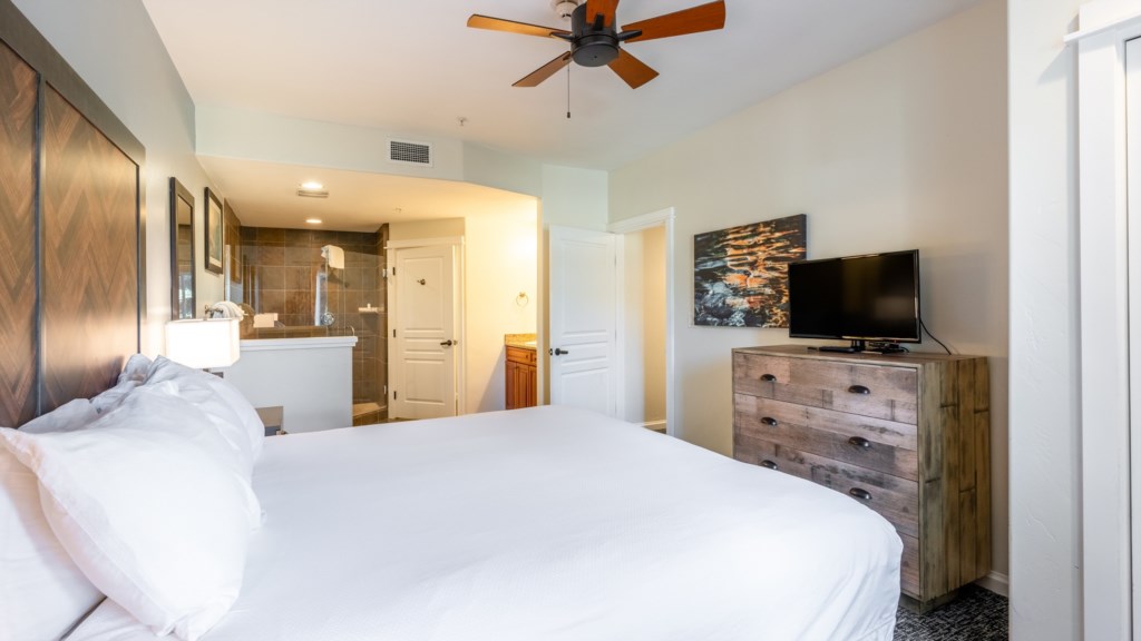 5Wyndham_1bedroom-004