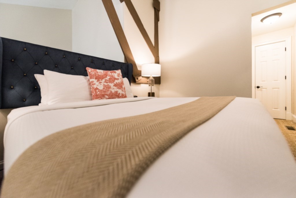 The Lodge Alley Inn™_14.jpg