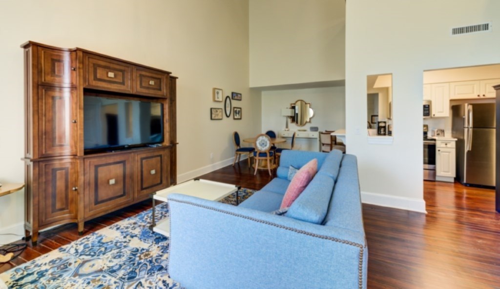The Lodge Alley Inn™_7.jpg