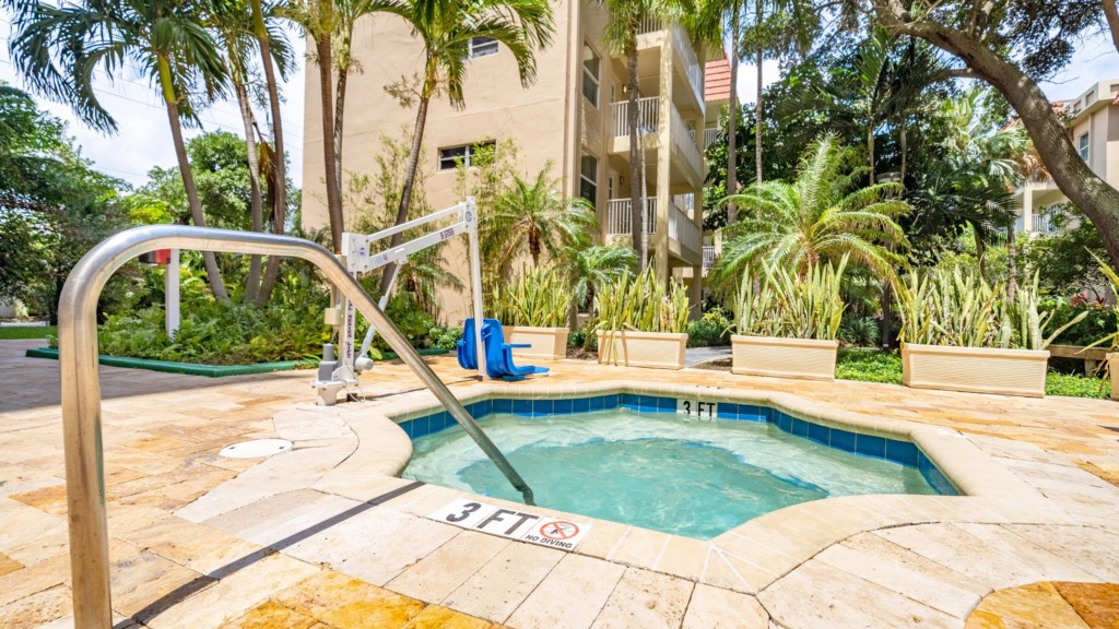 Wyndham Sea Gardens_4.jpg