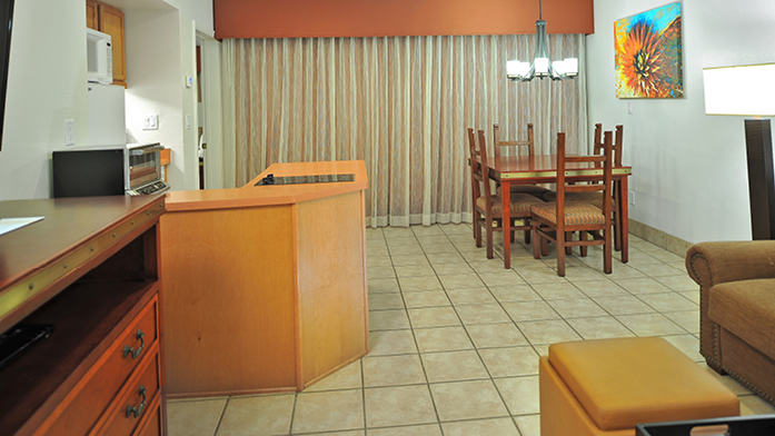 LAR_3_Room_Gallery_1_2