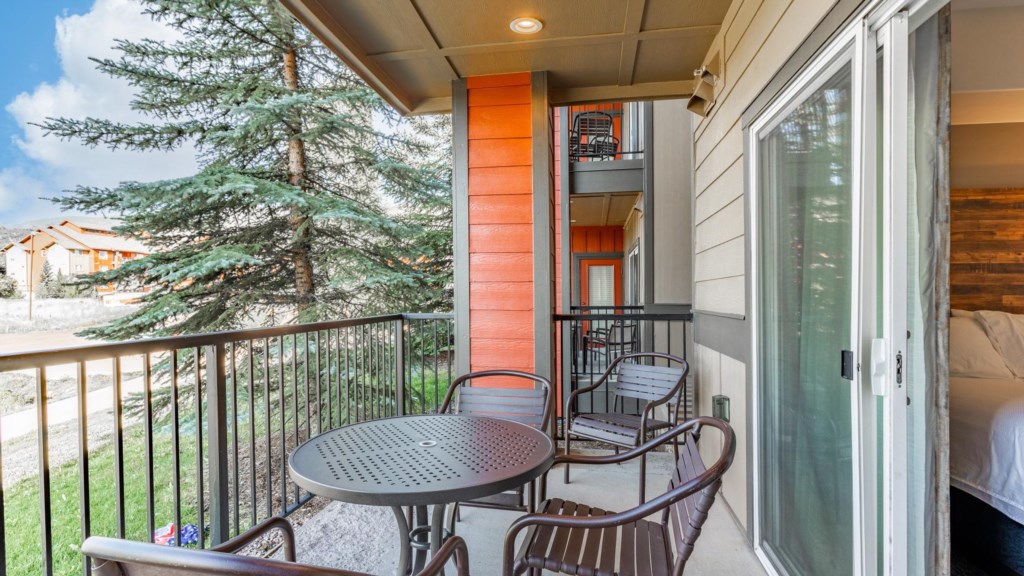 Wyndham_Balconyview-003