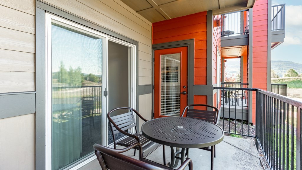 Wyndham_Balconyview-001