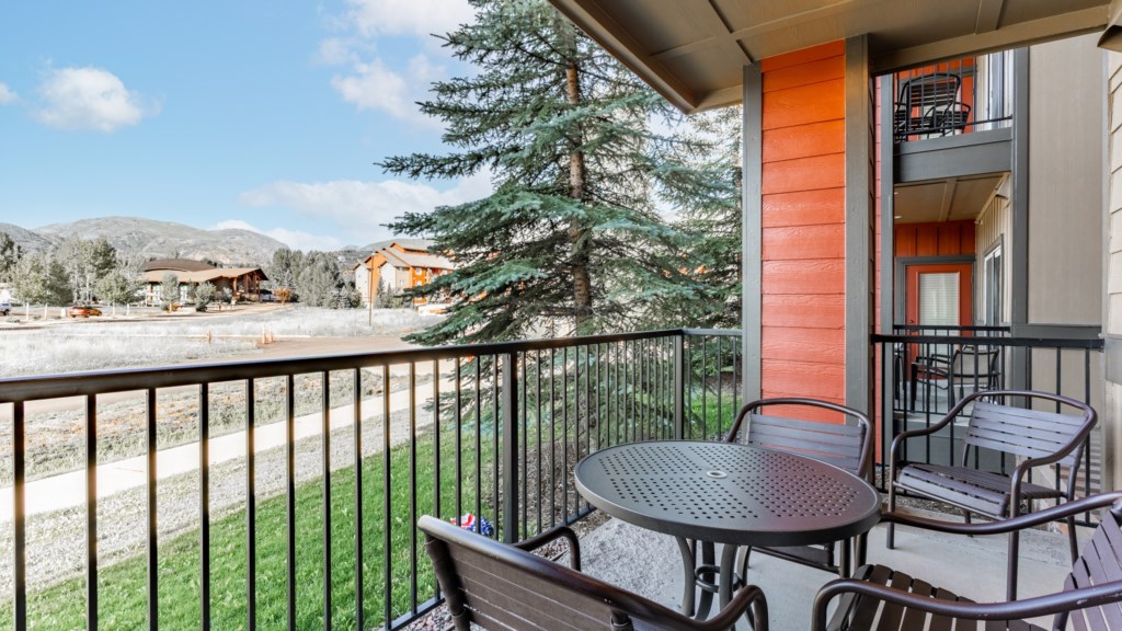 Wyndham_Balconyview-004