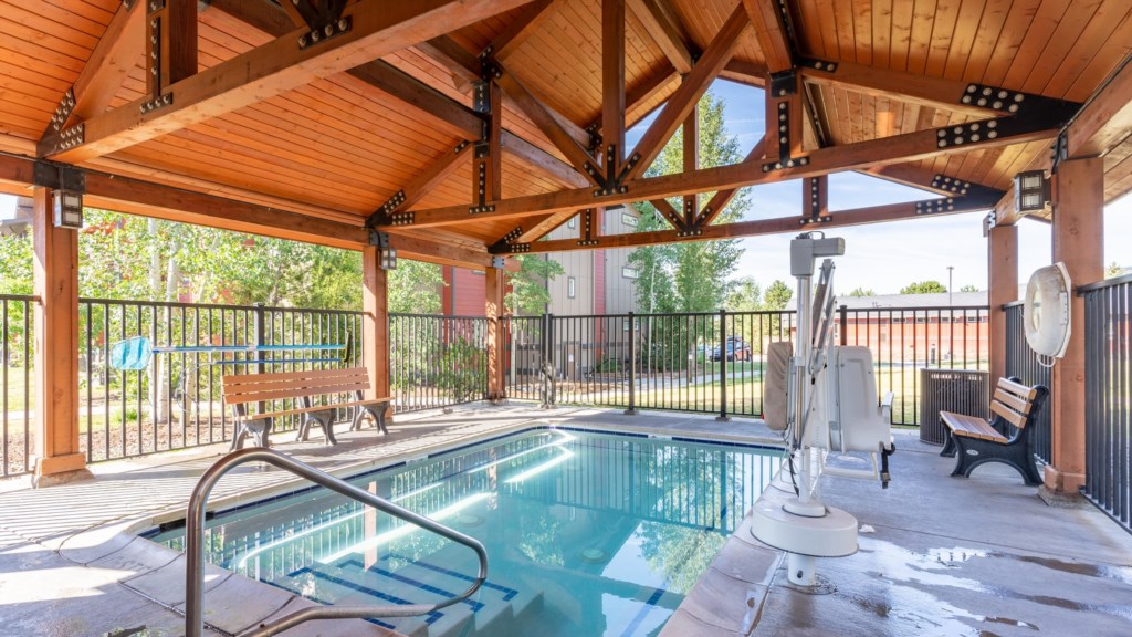 Wyndham_Pools-006