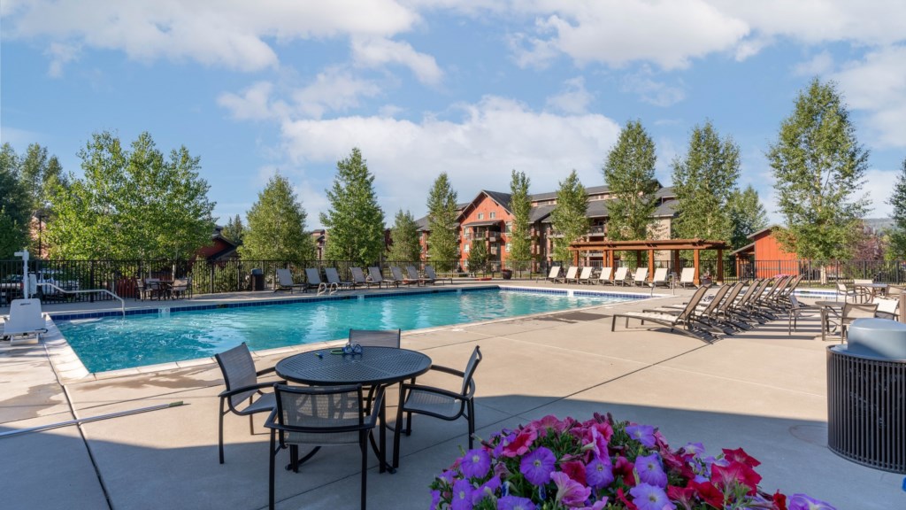 Wyndham_Pools-007