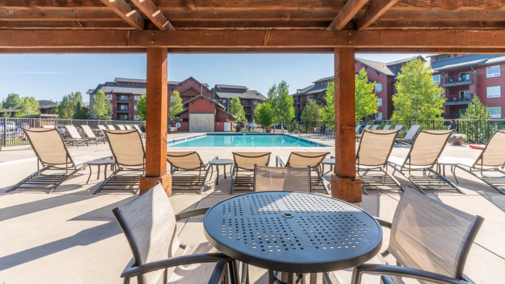 Wyndham_Pools-011