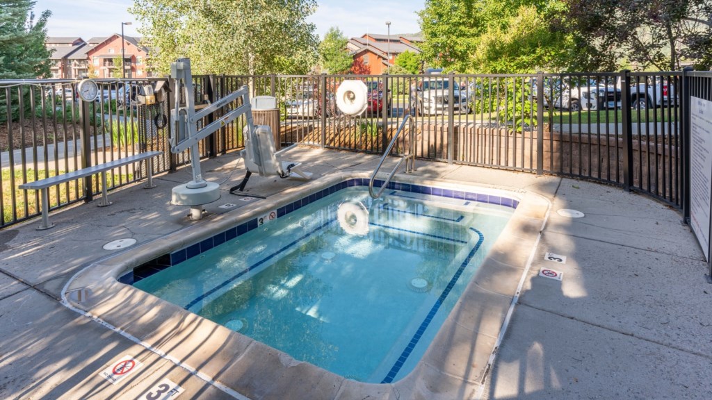 Wyndham_Pools-017