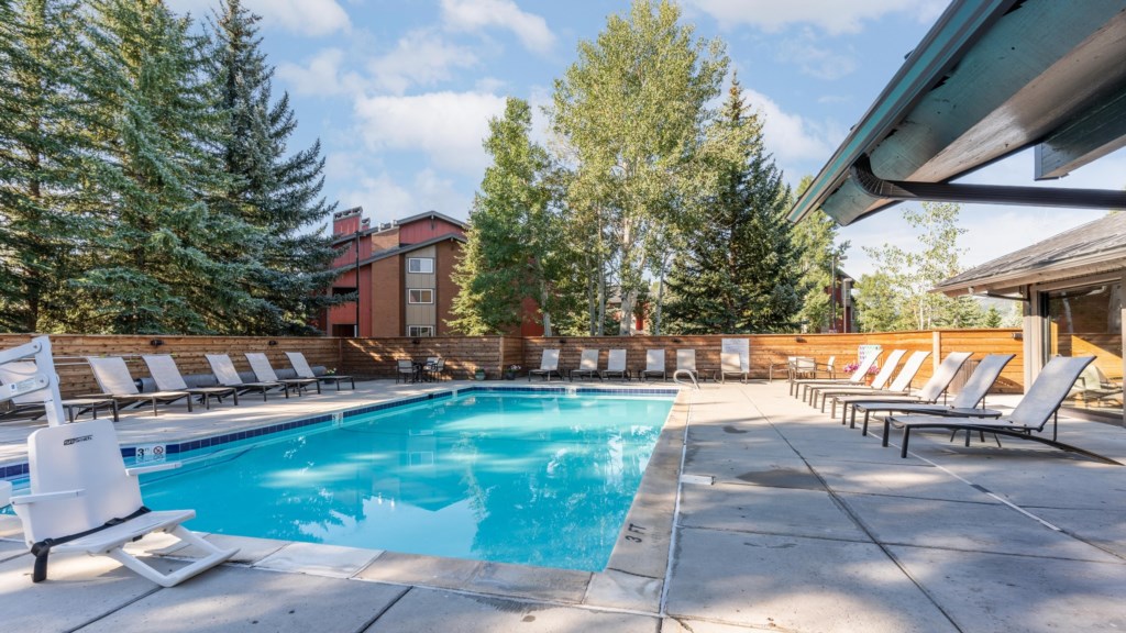 Wyndham_Pools-020
