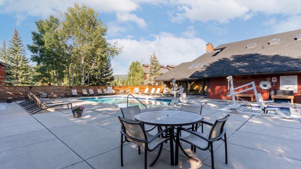 Wyndham_Pools-021