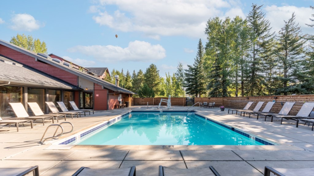 Wyndham_Pools-023