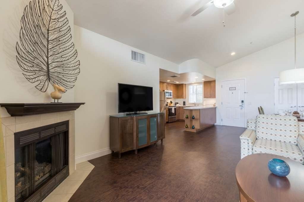Grand Pacific Palisades_16.jpg